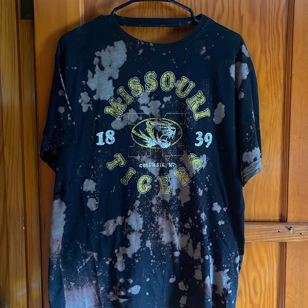 Missouri Tigers Thrifted Tshirt